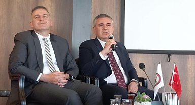 Samsun'da 14 Mayıs Eczacı Haftasında ilaç ve eczacılığın dünü, bugünü ve geleceği paneli düzenlendi