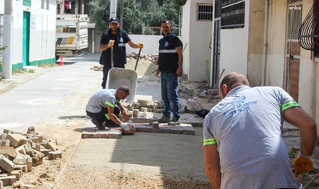 Seyhan’da, parke yenileme ve düzenleme çalışmaları sürüyor