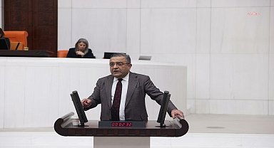 Tanrıkulu, Diyarbakır'da kayyum bürokratlarına ödenen çifte maaşı meclis gündemine taşıdı: "Kent dışından atanan ve çifte maaş alan yöneticiler kimlerdir?"