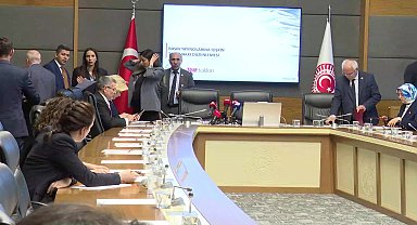 TBMM Dijital Mecralar Komisyonu, 'dijital telif’ gündemiyle toplandı. Yayman: Haberin ve içeriğinin telif sayılması gerekir