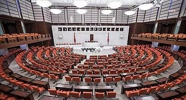 TBMM Genel Kurulu'nda bu hafta fahiş fiyat ve stokçuluğa ceza artırımı öngören kanun teklifi'nin görüşülmesine devam edilecek