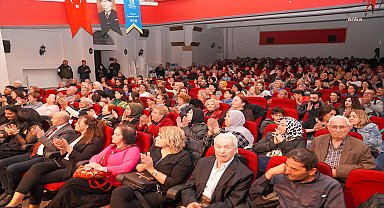 Tepebaşı Belediyesi Türk Halk Müziği Topluluğu anneler için söyledi