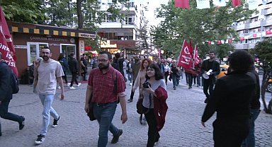 TİP, Olgunlar Sokak’taki polis ablukasını aştı, Kuğulu Park’a yürüdü..