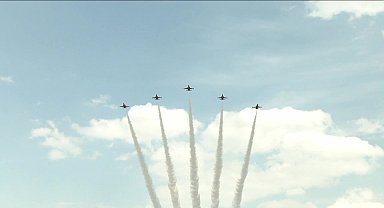 Türk Yıldızları'ndan Konya'da özel gösteri