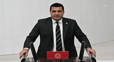Ulaş Karasu'dan Abdulkadir Uraloğlu'na 'önerge yanıtı' tepkisi: "ben 'mülakat, torpil, kayırmacılık ve emek hırsızlığı' diyorum, bakan 'mevzuata uygun' diyor"