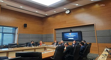 Ulaştırma ve Altyapı Bakanı Uraloğlu'ndan 'Rönesans' eleştirisine yanıt: