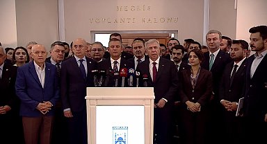 Yavaş, Özel ve Erdoğan görüşmesini değerlendirdi: "Eğer hükümet kanadından olumlu yaklaşım olursa bizim görüşmemize gerek kalmayacak"