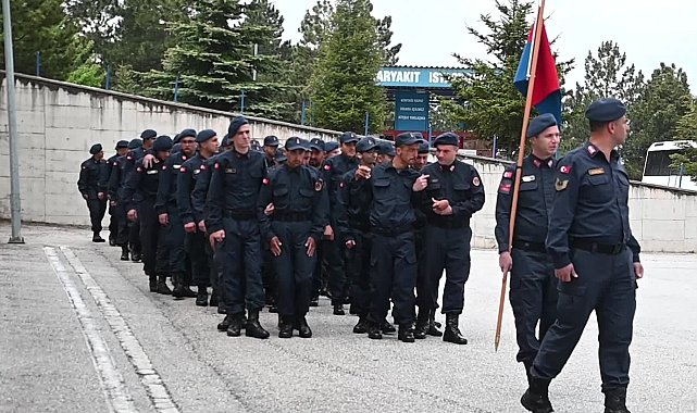 Yozgat'ta 38 engelli vatandaş temsili askerlik yaptı, teskere sevinci yaşadı