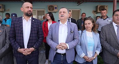 Yunusemre Belediye Başkanı Balaban'dan işçilere 2 bin TL ikramiye