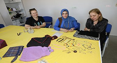 Yunusemre Belediyesi Kursiyeri Memnune Gül'ün ürünleri beğeni topluyor