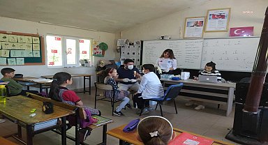 Yunusemre Belediyesi'nden kırsal mahallelerde çocuklara diş taraması