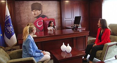 23 Nisan’da Karşıyaka Belediye Başkanı'nın koltuğuna oturmuştu...