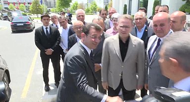 AKP'li Başakşehir Belediye Başkanı'nı ziyaret eden İmamoğlu: “İş birliği ve dayanışma içinde bir dönem olmasını diliyoruz”