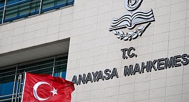 Anayasa Mahkemesi, KHK ile Cumhurbaşkanı'nın rektör atamasını Anayasa'ya aykırı buldu