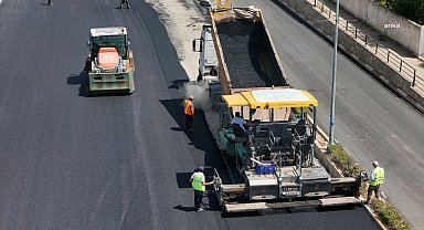 Aydın Büyükşehir Belediyesi, Nazilli'de yol yenileme çalışmalarına devam ediyor