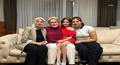 Ayşe Ateş'ten Meral Akşener'e bayram ziyareti:
