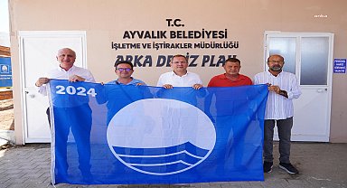 Ayvalık Belediyesi'nin kazandığı Mavi Bayraklar için tören düzenlendi