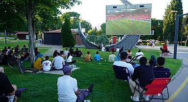 Balıkesir’de Euro 2024 heyecanı, LED ekranlarda