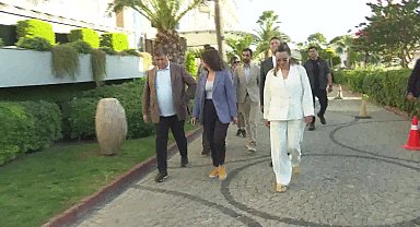 Başkan Tugay’dan turizm mesajı: “Torunlarımızın yaşayacağı Çeşme’yi hayal ederek adım atmalıyız”