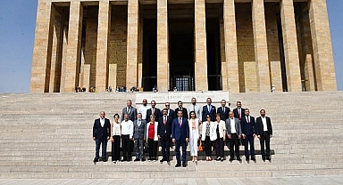 Başkan Yıldız'dan Anıtkabir ziyareti