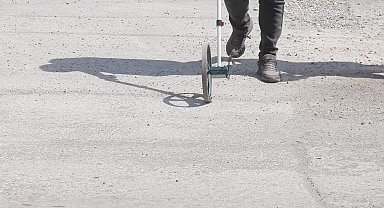 Bayraklı'da yollar yenileniyor