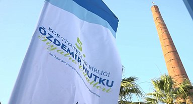 Bornova Belediyesi Şehir Tiyatrosu’na 4 ödül birden