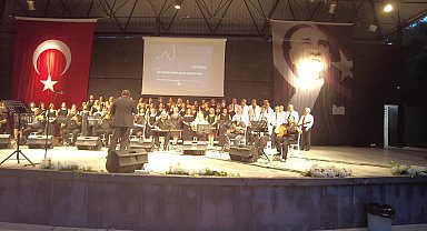 Bornova’da coşku dolu Türk Sanat Müziği Konseri