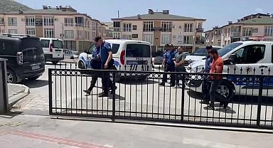 Burdur’daki diyaliz soruşturması kapsamında gözaltına alınan dört kişi adliyeye sevk edildi