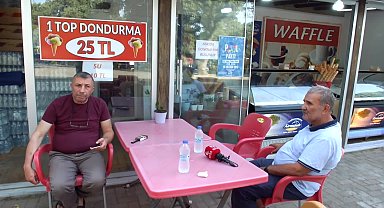 Burhaniye'de bir esnaf, 'askıda dondurma' uygulaması başlattı