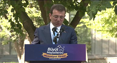 ‘Büyüt Hayallerini’ mezuniyetinde konuşan İmamoğlu: “Belki de bu kürsüde konuşanlardan birisi sizlerden birisi olabilir” 