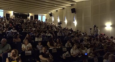 Çankaya Belediyesi çocuk birimlerinden 'İlk Sahnem' gösterisi