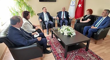 CHP'den DEM Parti'ye ziyaret... CHP'li Yavuzyılmaz: