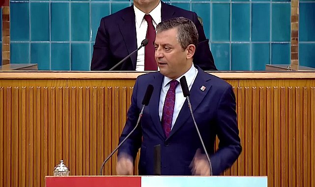 CHP grup toplantısı... Özgür Özel: “31 Mart'ı bahane edip ‘Hadi, hemen sandık’ demem. Ama böyle giderse erken seçimi millet ister, önünde kimse duramaz”