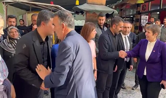 CHP Heyeti, DEM Parti Hakkari İl Başkanlığı'na destek ziyaretinde bulundu.. Tülay Hatimoğulları: