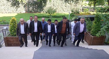 CHP heyetinden Diyarbakır Büyükşehir Belediyesi'ne ziyaret