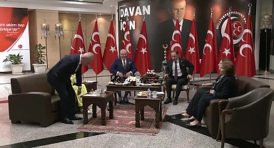 CHP heyetinden MHP'ye bayram ziyaret etti... Yavuzyılmaz: KİT'ler örtülü bir şekilde özelleştirme sürecine sokuluyor