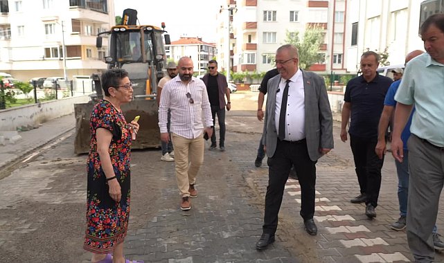 Edremit Belediye Başkanı Ertaş, çalışmaları yerinde takip ediyor