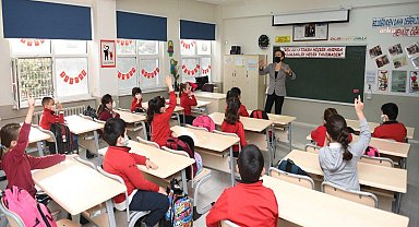Eğitimciler, Öğretmenlik Meslek Kanunu ile kurulmak istenen Milli Eğitim Akademisi'ni eleştirdi: 