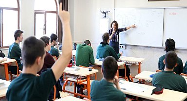 Eğitimcilerden Öğretmenlik Mesleği Kanunu Taslağı'nda yer alan 34. maddeye tepki: 