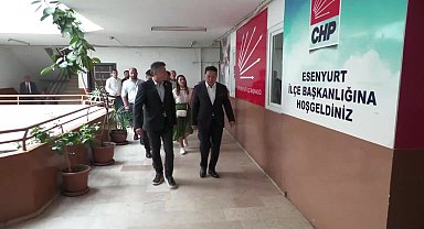 Esenyurt Belediye Başkanı Özer, siyasi partilerle ve derneklerle bayramlaştı