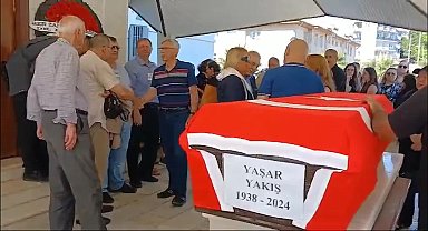 Eski Dışişleri Bakanı Yaşar Yakış, Düzce'de son yolculuğuna uğurlandı