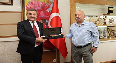 Gölbaşı Belediye Başkanı Odabaşı, vatandaşların geçmiş bayramını kutladı