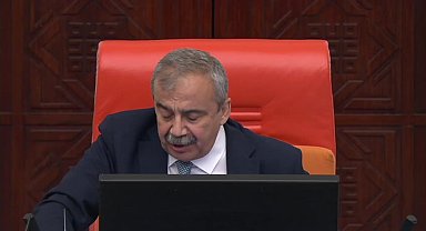 Gürsel Erol’dan kayyum eleştirisi: “Bu, DEM Parti’li bir belediye başkanına yapılan bir uygulama değil Bu, insanların seçme ve seçilme haklarının takdir görmediği bir davranış şekli”