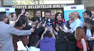 İmamoğlu’ndan Kılıçdaroğlu ile görüşme açıklaması: “Hangi yemekte buluştuğumuz değil, toplumumuzun yemekte neleri yiyemediğine daha fazla odaklanılmalı”