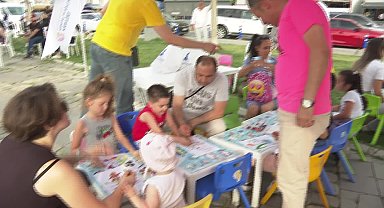 İzmir’de babalar ve çocuklar birlikte eğlendi