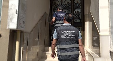 İzmir'de Emekli Dayanışma Kartı ihtiyaç sahibi emeklilere dağıtılmaya başlandı
