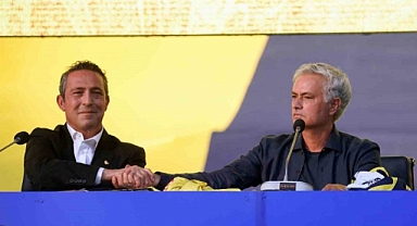 Jose Mourinho Fenerbahçe ile iki yıllık sözleşme imzaladı