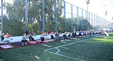 Karabağlar’da gün sporla başlıyor