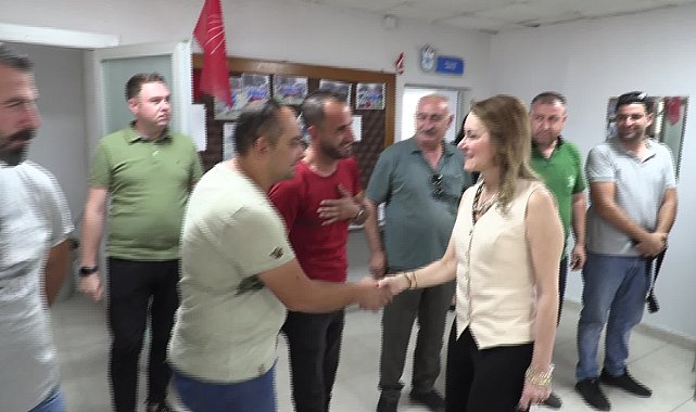 Konak Belediye Başkanı Mutlu, belediye çalışanlarıyla bayramlaştı