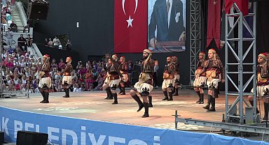 Konak’ın Halk Oyunları Şenliği 18. kez ‘merhaba’ dedi